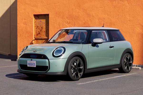 De MINI Cooper 3-deurs